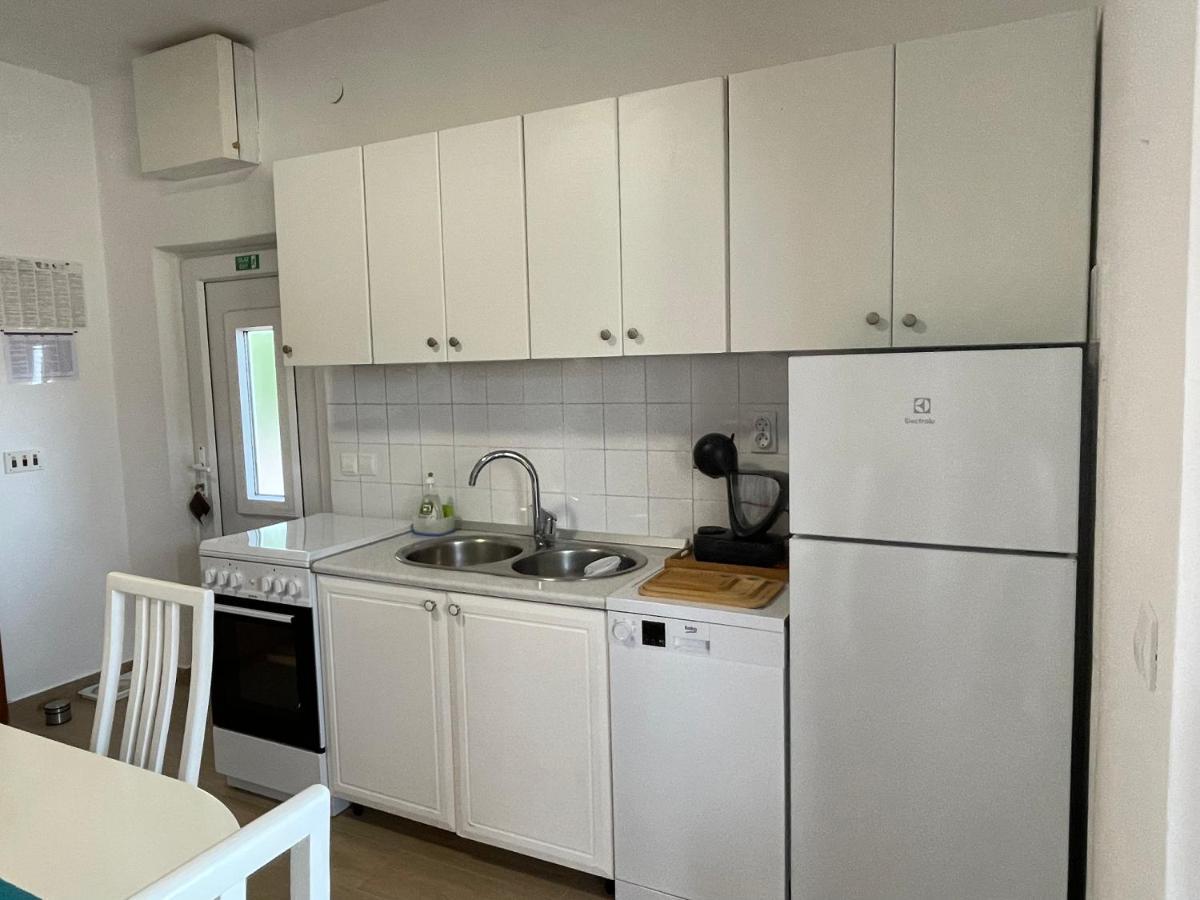 Apartman Emilija Vinišće Zewnętrze zdjęcie